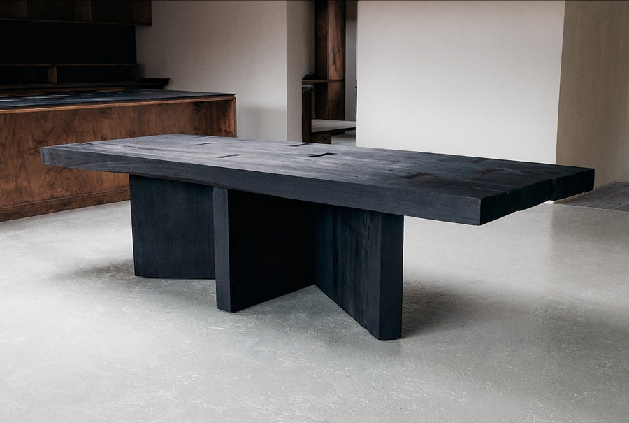 Arcos Dining Table